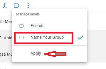 Google Contacts label menu with the new group selected and Apply highlighted.